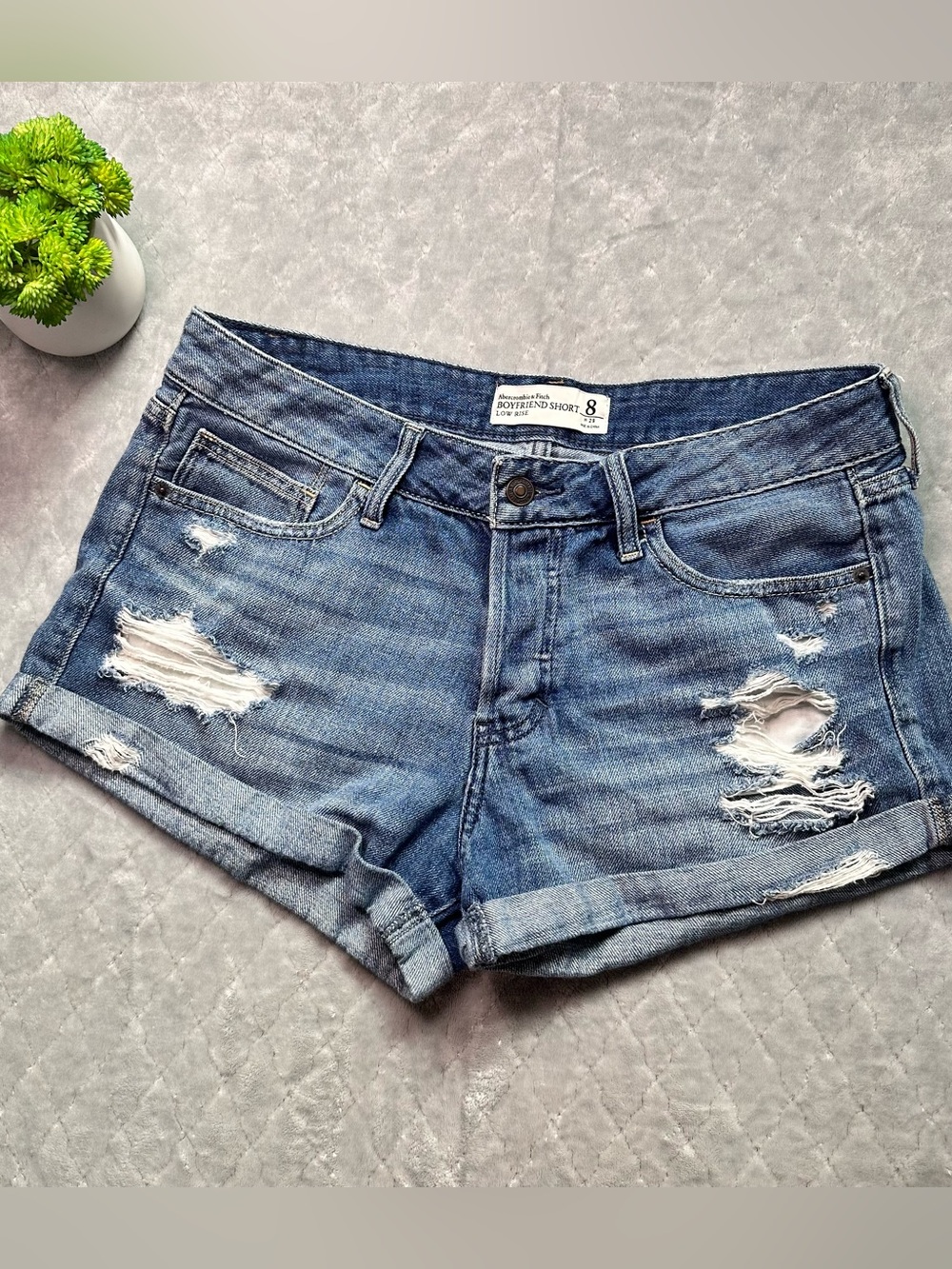 👖 Y2K Distressed Denim Boyfriend Shorts Abercrombie & Fitch Low Rise